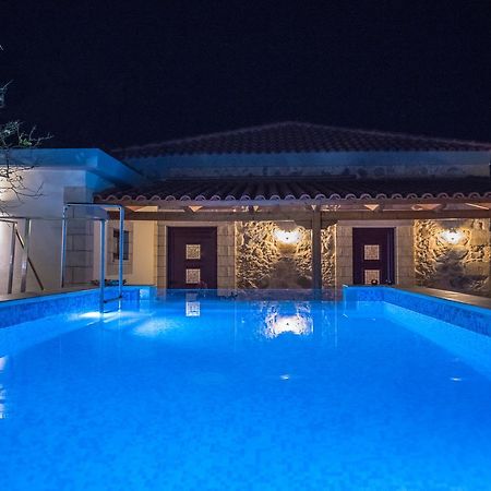 Private Sapphiros Villa 키사모스 외부 사진