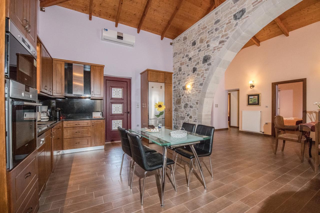 Private Sapphiros Villa 키사모스 외부 사진
